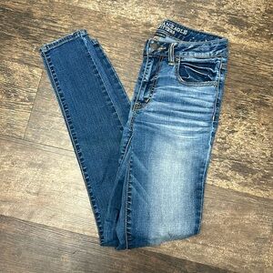 Women’s Size 6 Long Super Stretch High Rise Jean- can roll for shorter length